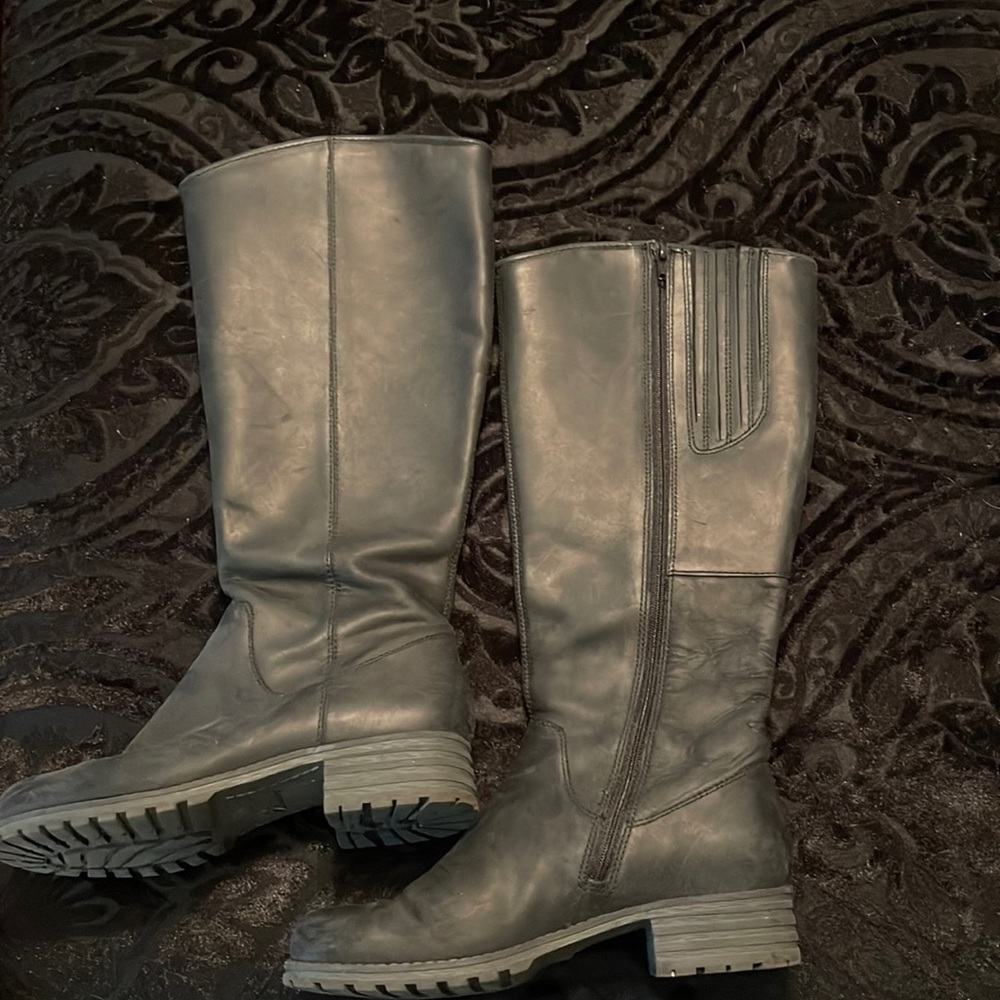 Above calf boot